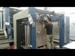 تقديم صناديق تغليف رياضية من الورق المقوى بتصميم OEM / ODM مع غلاف PET لك